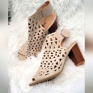 Lazer Cut Platform Open Toe Shoes (9)